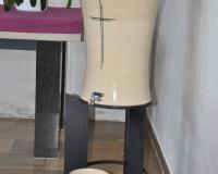 Bild: Weihwasserkessel der Kirche St. Jakobus in Tschirn 